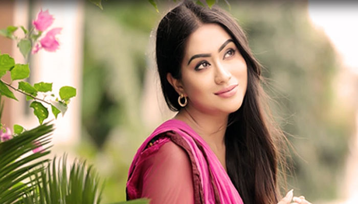 মমর বিচ্ছেদের খবর প্রকাশ্যে