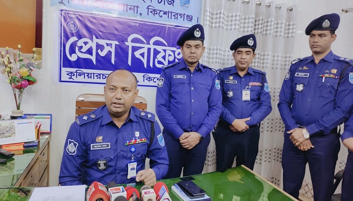 কুলিয়ারচরে কৃষক হত্যা, পুলিশ সুপারের প্রেস ব্রিফিং