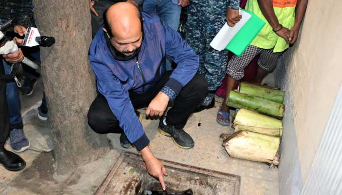 সারফেস ড্রেনে, খালে পয়ঃবর্জ্য পেলে ছাড় নেই