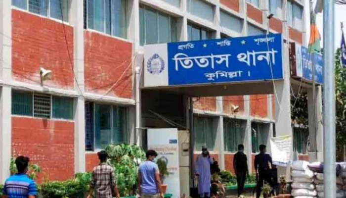 তিতাসে ডাকাতের ছুরিকাঘাতে যুবক আহত