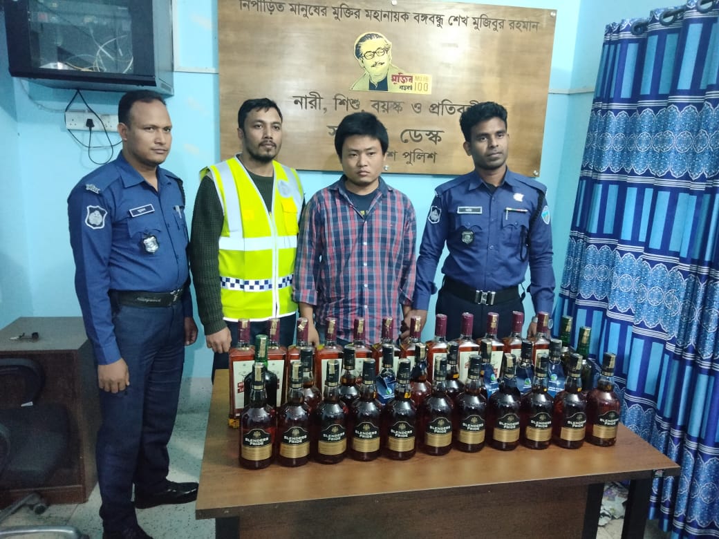 পানছড়িতে সিএনজি, ভারতীয় মদসহ আটক ১