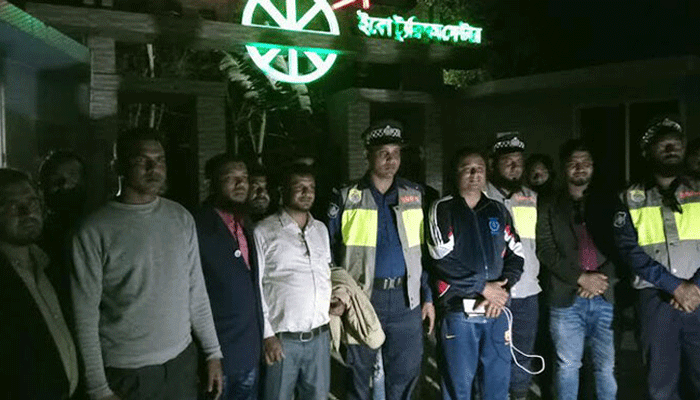 সুন্দরবনে পথ হারানো ১০ পর্যটক উদ্ধার