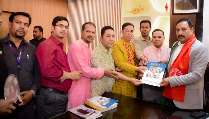 সাংবাদিকদের ঐক্যবদ্ধ হওয়ার আহ্বান জানালেন নিজাম হাজারী