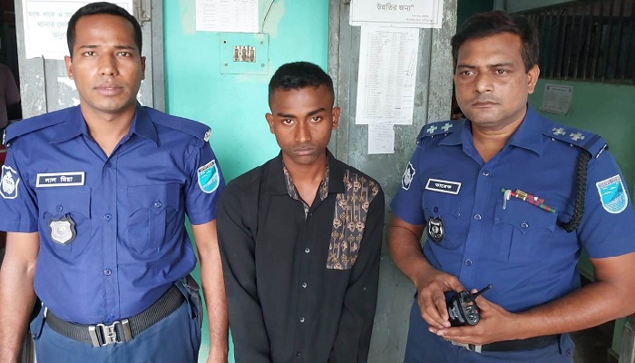 সিংগাইরে স্কুুলছাত্রীকে ধর্ষণ: মুলহোতা গ্রেপ্তার