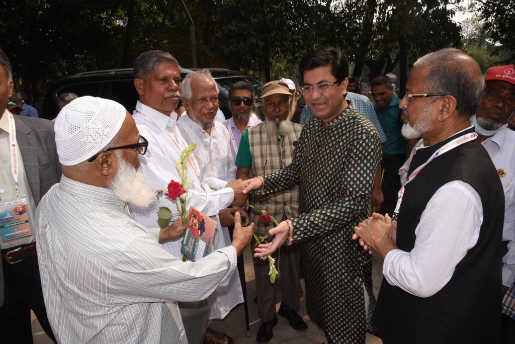শেখ হাসিনার পক্ষে আগামী নির্বাচনেও ঝাঁপিয়ে পড়বে মুক্তিযোদ্ধারা
