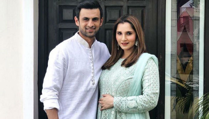 শোয়েবের পোস্টে বিচ্ছেদের গুঞ্জন