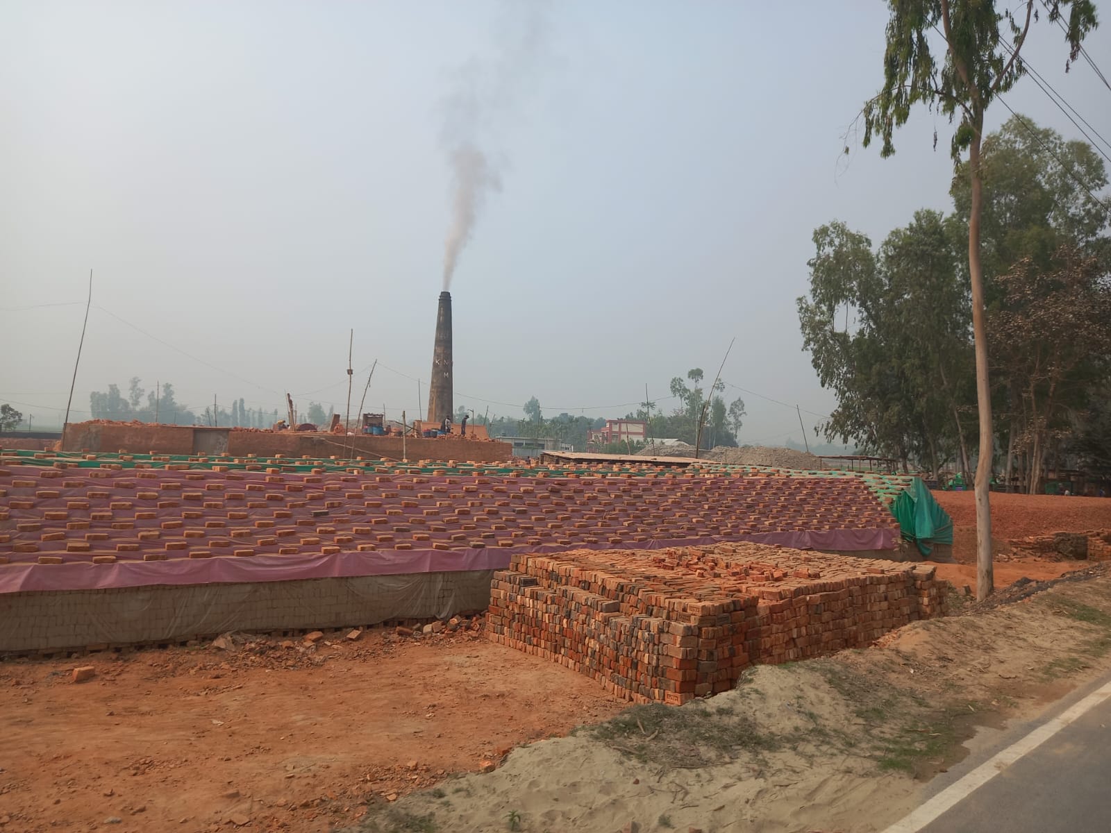 গাইবান্ধায় ১৩৭টি ইটভাটার মধ্যে ১২১টিই অবৈধ