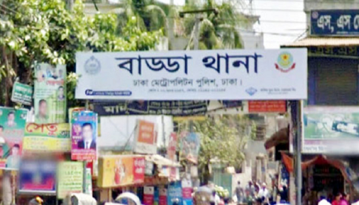 ছিনতাইয়ে বাধা দেয়ায় ছাত্রীকে কুপিয়ে জখম