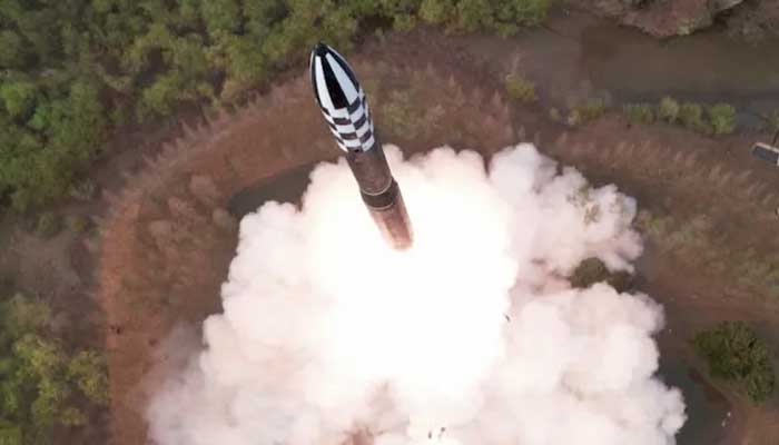 উ. কোরিয়াকে চাপে রাখতে ত্রিদেশীয় মহড়া