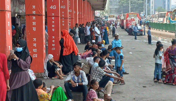 স্বস্তির ঈদযাত্রায় শেষ মুহূর্তে কিছুটা ভোগান্তি