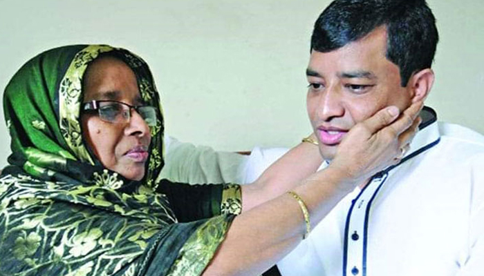 মেয়র পদে জাহাঙ্গীর ও তার মা