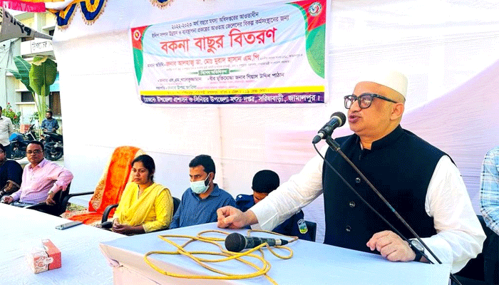 বেকারদের কর্মসংস্থানের লক্ষ্যে কাজ করে যাচ্ছেন প্রধানমন্ত্রী