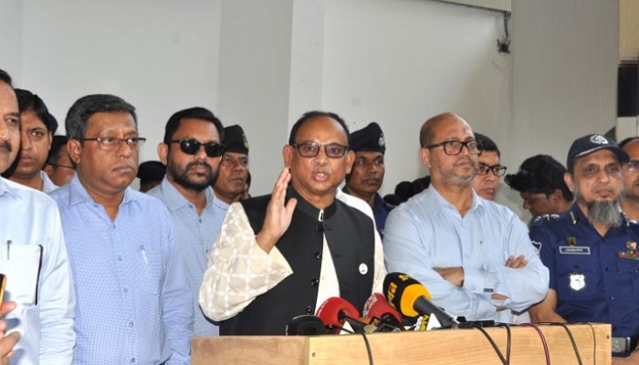 এবার ছাদে কোন যাত্রী নয়, টিকেট যার ভ্রমণ তার