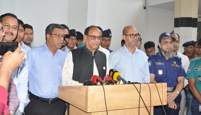 এবার ছাদে কোন যাত্রী নয়, টিকেট যার ভ্রমণ তার