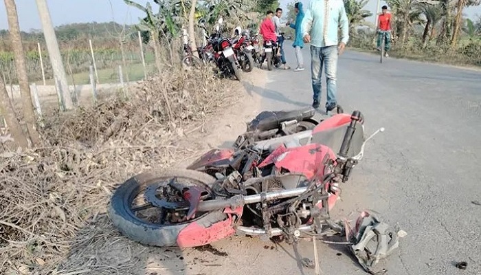 ঈদের দিন সড়ক দুর্ঘটনায় মৃত্যু ১৩