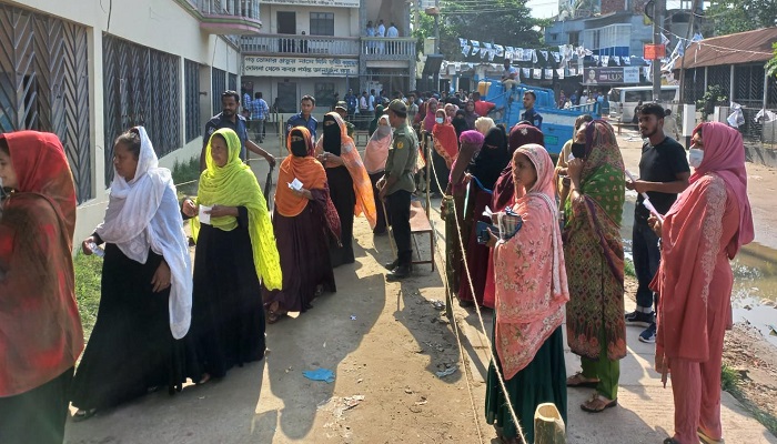 সুষ্ঠু ভোটে সন্তোষ প্রকাশ স্থানীয়দের