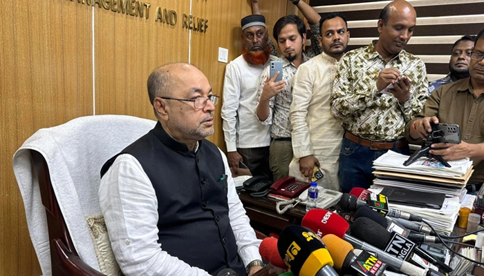 ‘প্রধানমন্ত্রীর নেতৃত্বে সফলভাবে ঘূর্ণিঝড় মোকাবিলা করেছি’
