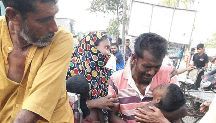 দেবহাটায় একইদিনে পানিতে ডুবে ৩ শিশুর মৃত্যু
