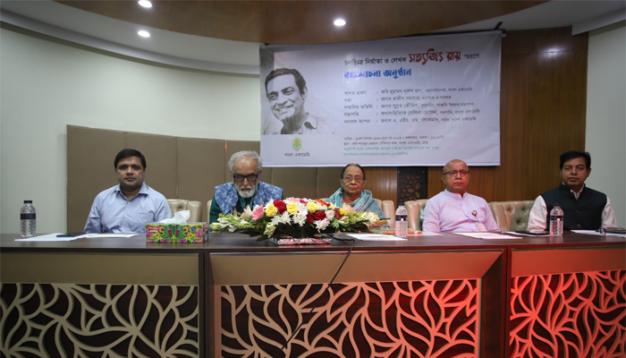 সত্যজিৎ নতুন চলচ্চিত্রভাষার নির্মাতা