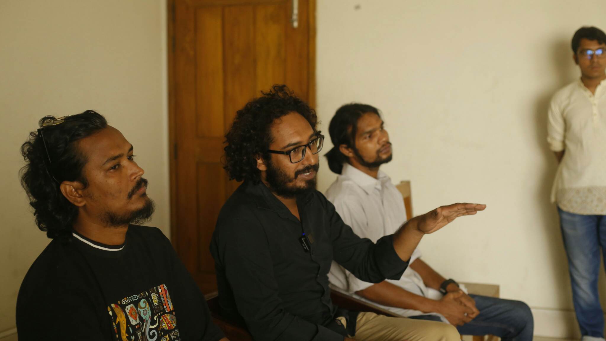 জগন্নাথ বিশ্ববিদ্যালয়ে ‘আদিম’ টিম