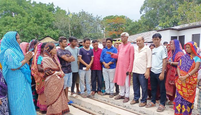 পুনর্বাসনের আশ্বাসের পরও হরিজন ও তেলেগু কলোনীতে উচ্ছেদ প্রক্রিয়া চলছে