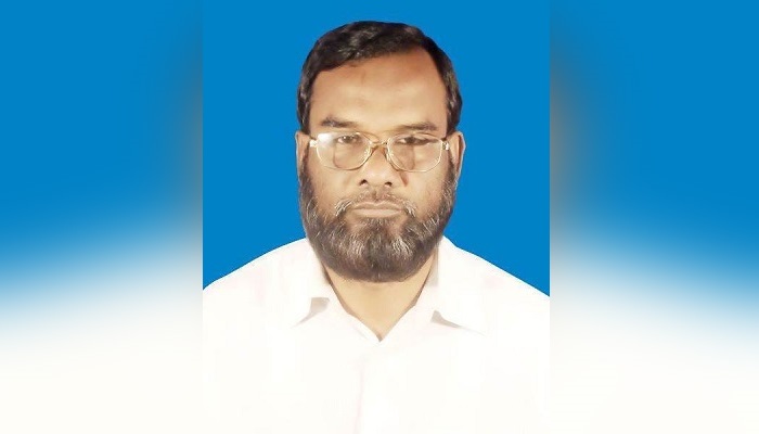 ১১ বছর ধরে বিদ্যালয়ের অর্থ নিয়ে নয়-ছয়