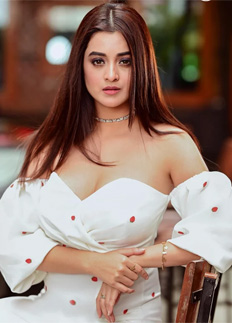 কুপ্রস্তাবে রাজি না হওয়ায় বাদ পড়েন দর্শনা!
