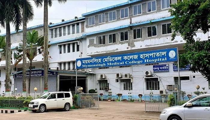 ধর্ষণে ব্যর্থ: বাস থেকে ফেলে দেয়া সেই পোশাক শ্রমিকের মৃত্যু