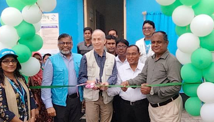 সুপেয় পানির সংকট মেটাতে আশাশুনিতে ওয়াটার সিস্টেম উদ্বোধন