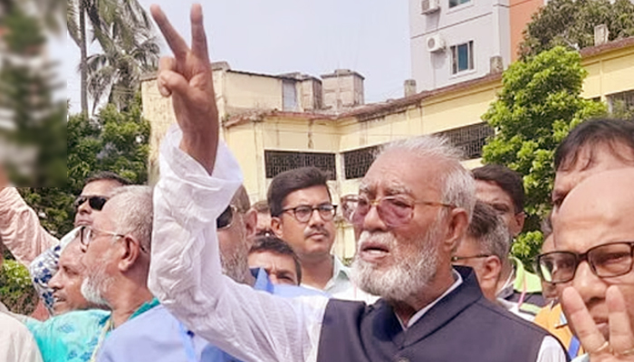 খুলনার নতুন মেয়র তালুকদার আব্দুল খালেক