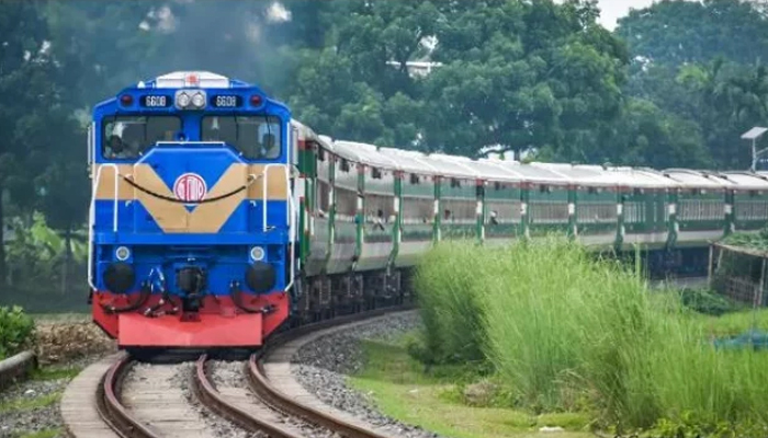 পঞ্চগড় মুখি আরো একটি স্পেশাল ট্রেন