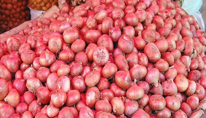 বেড়েই চলছে পেঁয়াজের দাম
