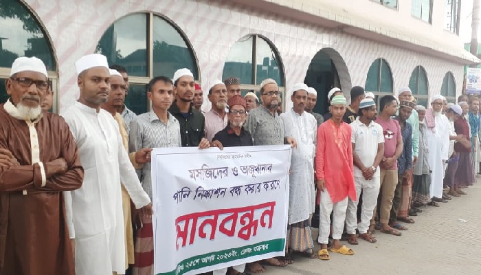 জগন্নাথপুরে মসজিদের পানি নিষ্কাশনের দাবি