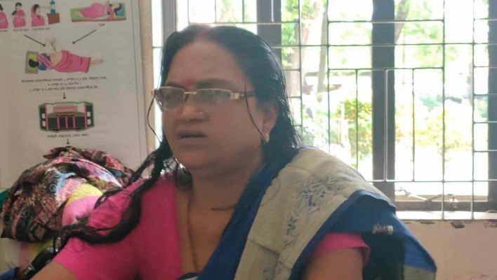 সিংগাইরে গর্ভবতী মায়ের কার্ড দিতে উৎকোচ গ্রহণের অভিযোগ