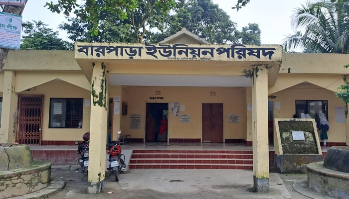 চাঁদা না দেয়ায় ইউপি চেয়ারম্যানকে হত্যার হুমকি