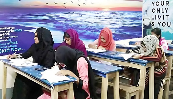 ৪৩ দিন বন্ধ কোচিং সেন্টার