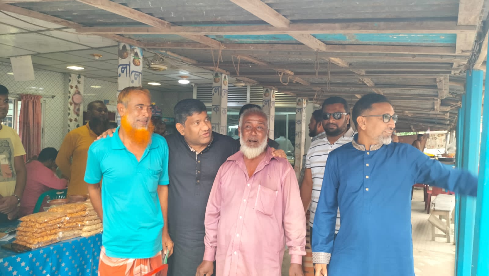 বঙ্গকন্যার সাড়ে ১৪ বছরে অভূতপূর্ব উন্নয়নের প্রচার করছেন দোলন