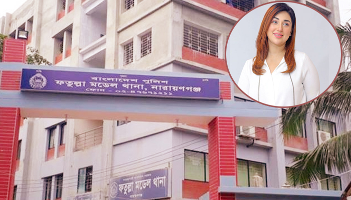 ফতুল্লা থানায় অপু বিশ্বাস