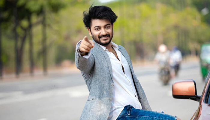 ছোটবেলায় তারকাদের পছন্দের খেলা