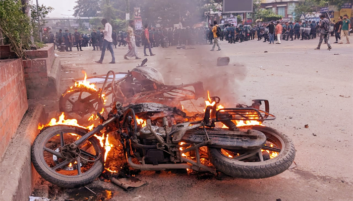 শাহবাগে হামলার ঘটনায় মামলা, সাঈদীর ছেলেসহ আসামি ৫০০০