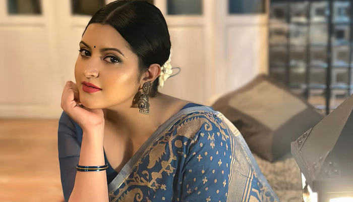 এবার কলকাতার সিনেমায় পরী মনি