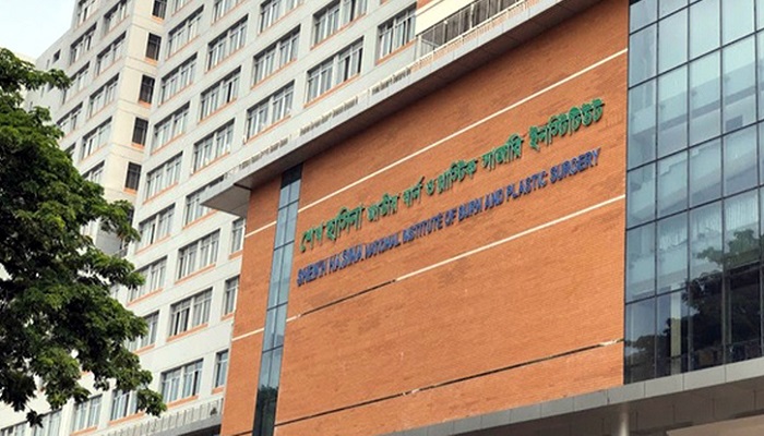 লালবাগে অগ্নিকাণ্ড, বার্ন ইনস্টিটিউটে ভর্তি ৬