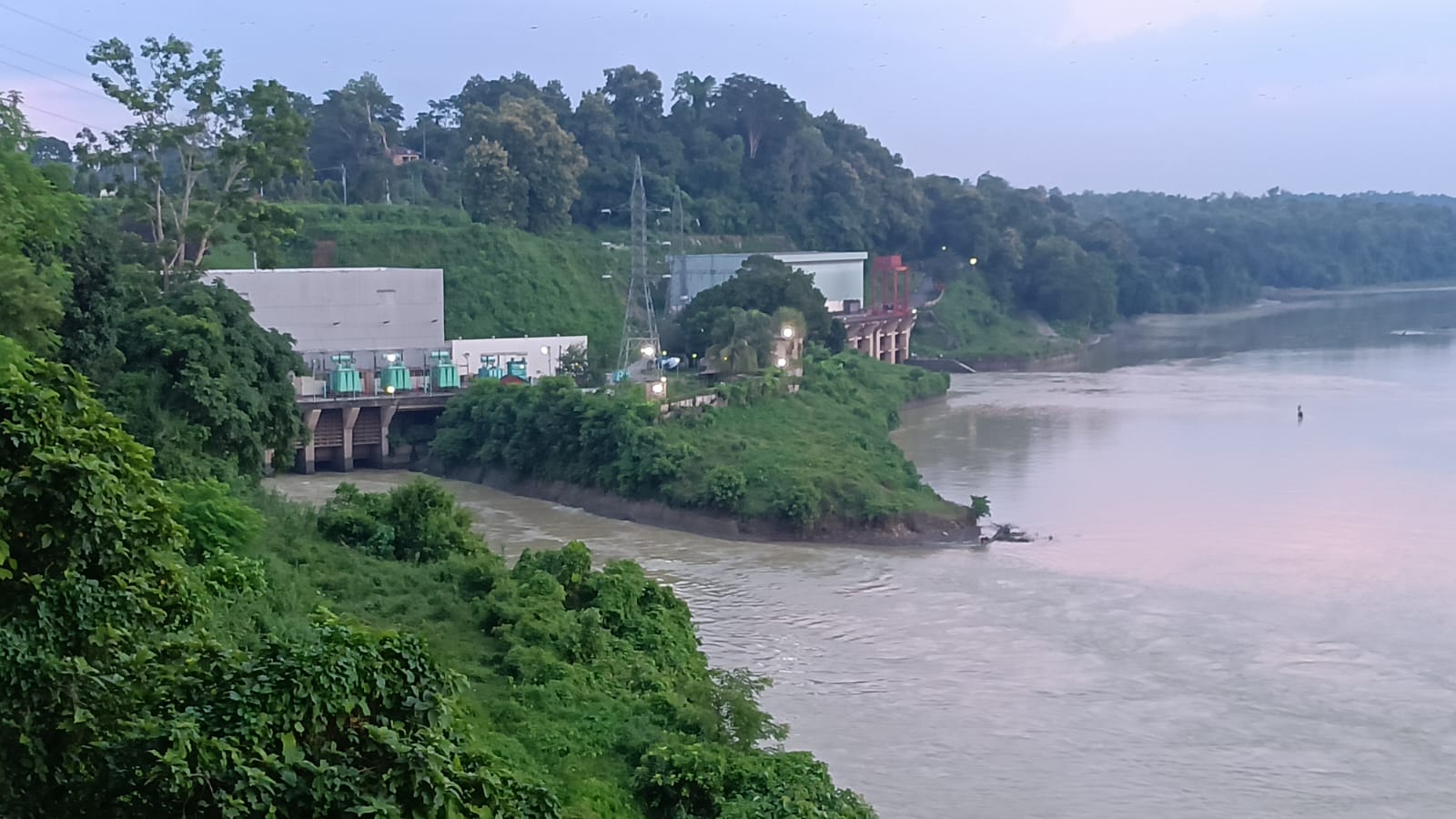 টানা বৃষ্টিতে কর্ণফুলী পানি বিদ্যুৎ কেন্দ্রের উৎপাদন বেড়েছে