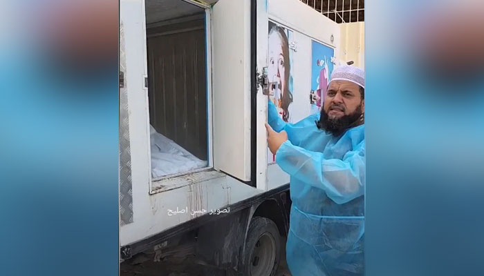 ফিলিস্তিনিদের লাশ রাখা হচ্ছে আইসক্রিমের ফ্রিজারে