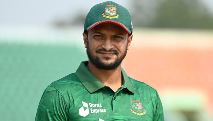 আ.লীগ থেকে মনোনয়ন ফরম কিনলেন সাকিব