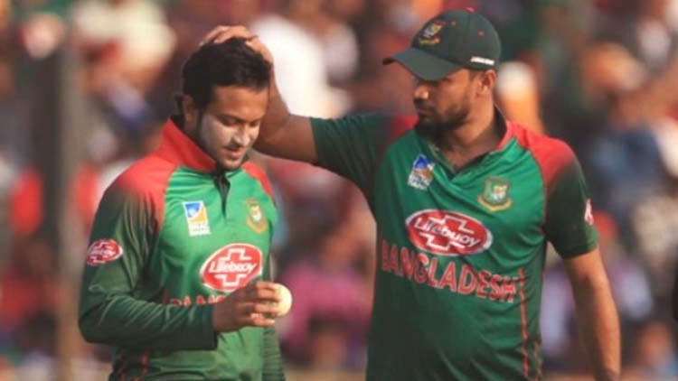 মনোনয়ন পেলেন মাশরাফি-সাকিব