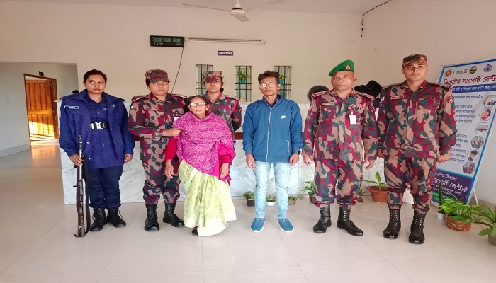 রামগড় সীমান্তে দুই ভারতীয় নাগরিক আটক