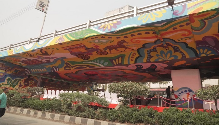 দৃষ্টিনন্দন স্ট্রিট আর্টে পোস্টার লাগালে কঠোর ব্যবস্থা