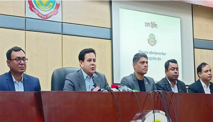 যুবদল নেতা টুকুর নির্দেশনায় ট্রেনে নাশকতা