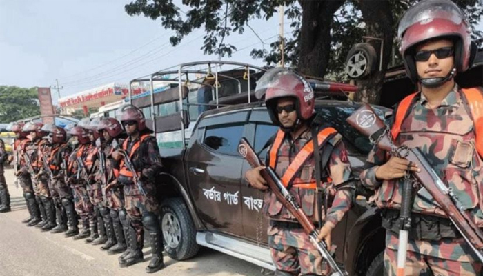 সারা দেশে ১১৫১ প্লাটুন বিজিবি মোতায়েন